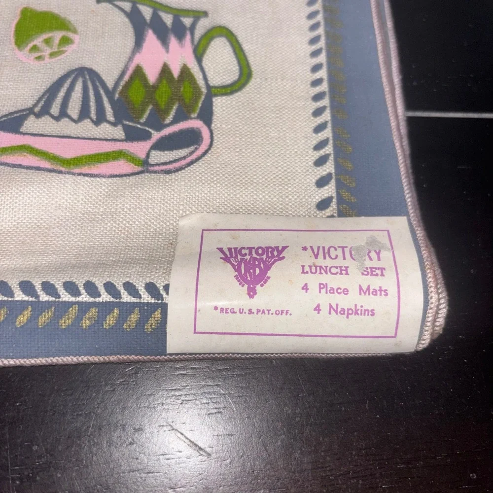 NEW | Vintage Victory | Pure Linen | 4 Place Mats ONLY | MCM Kitchen Pink‎ Green